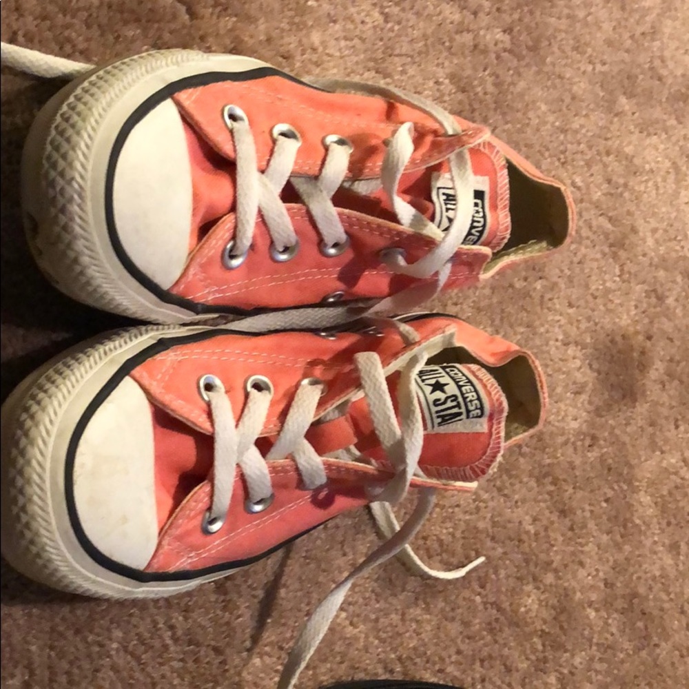 Hot pink converse women’s 8